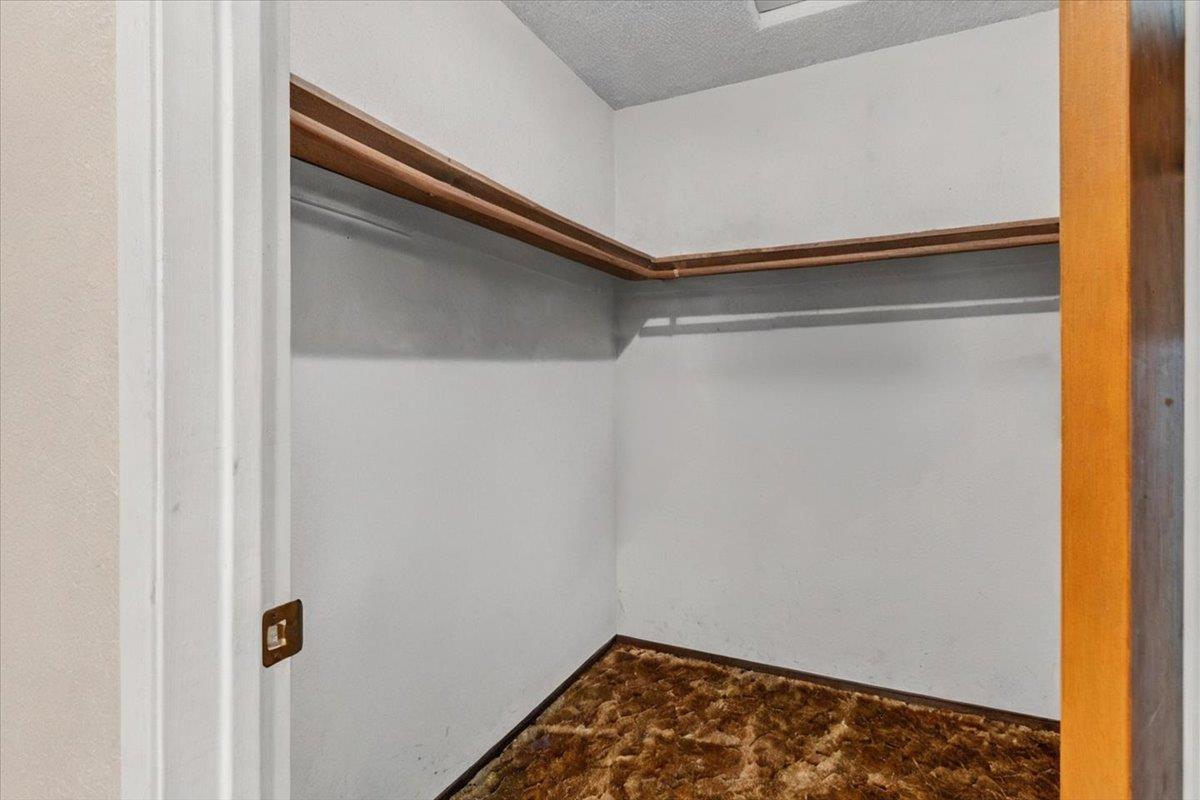 Detail Gallery Image 27 of 41 For 19515 Vierra Canyon Rd, Salinas,  CA 93907 - 4 Beds | 2/1 Baths