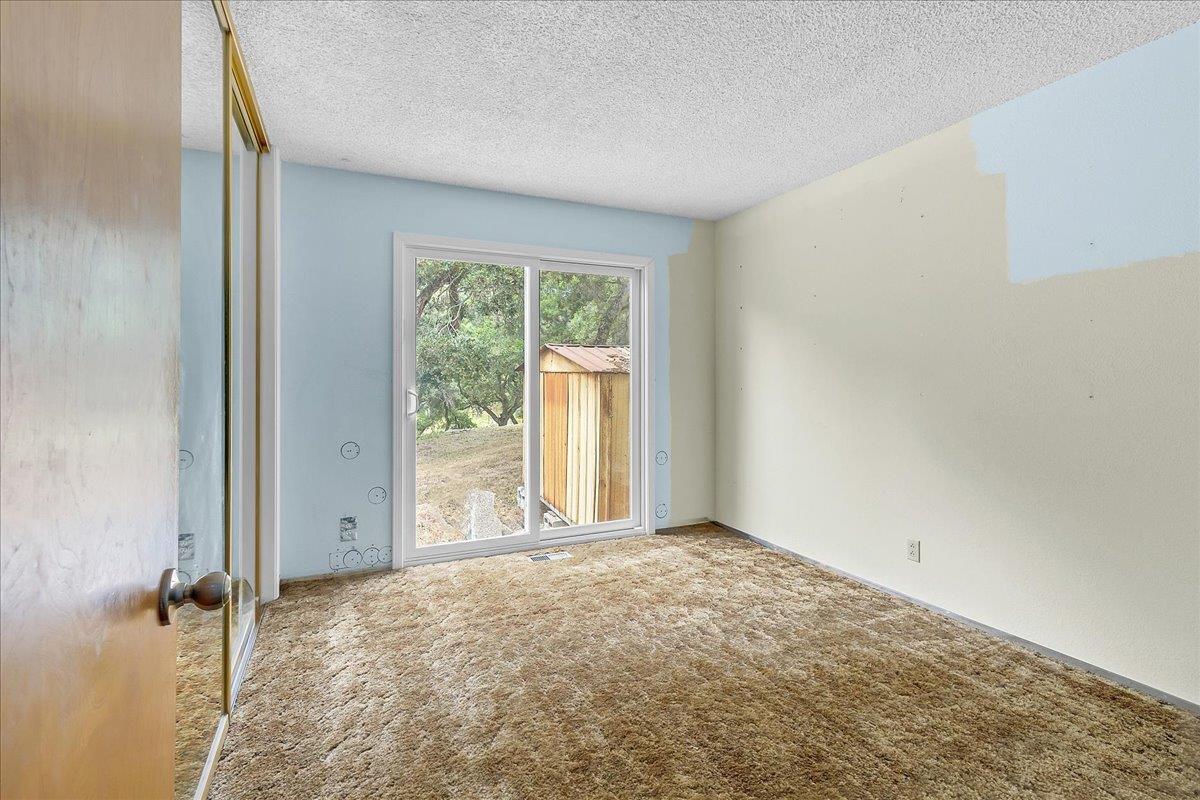 Detail Gallery Image 28 of 41 For 19515 Vierra Canyon Rd, Salinas,  CA 93907 - 4 Beds | 2/1 Baths