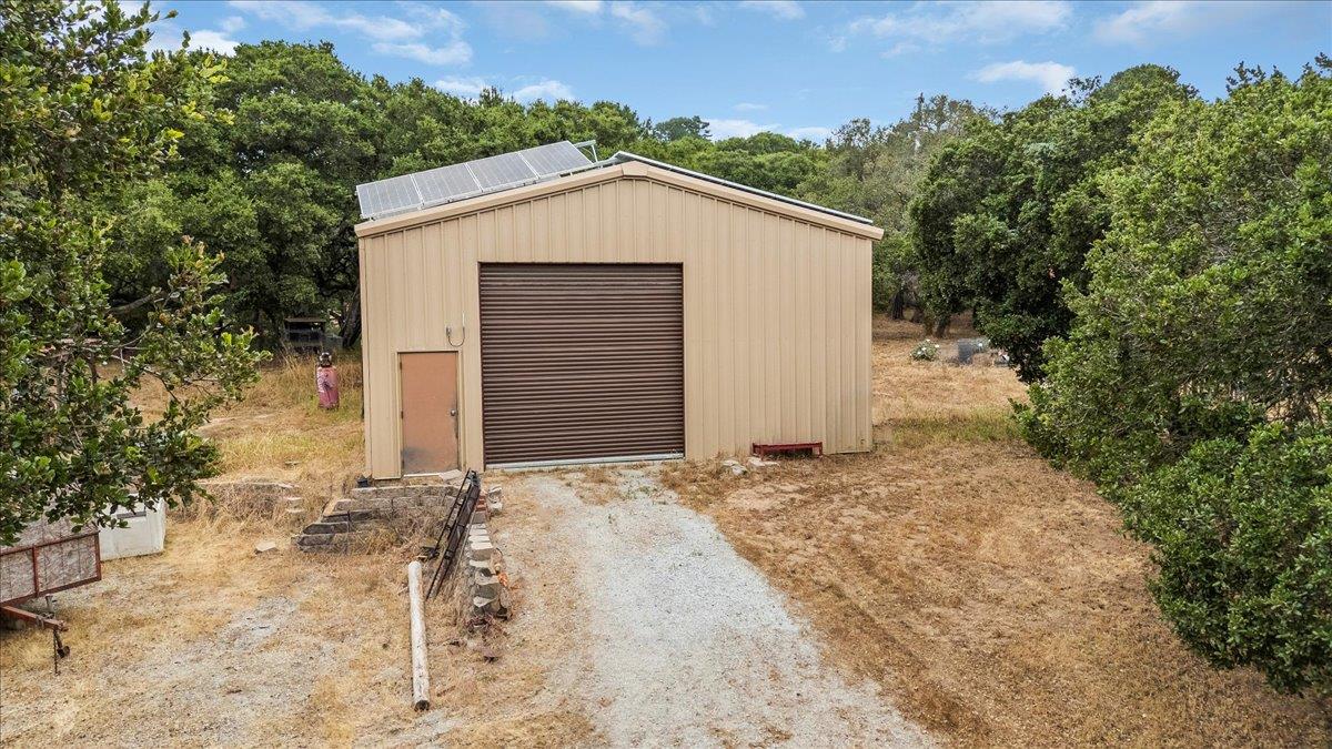 Detail Gallery Image 39 of 41 For 19515 Vierra Canyon Rd, Salinas,  CA 93907 - 4 Beds | 2/1 Baths