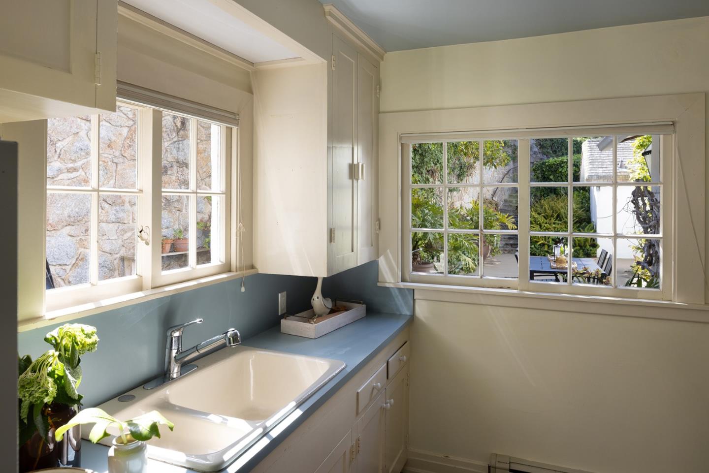 Detail Gallery Image 20 of 48 For 110 Pine Way, Carmel,  CA 93923 - 4 Beds | 4/1 Baths