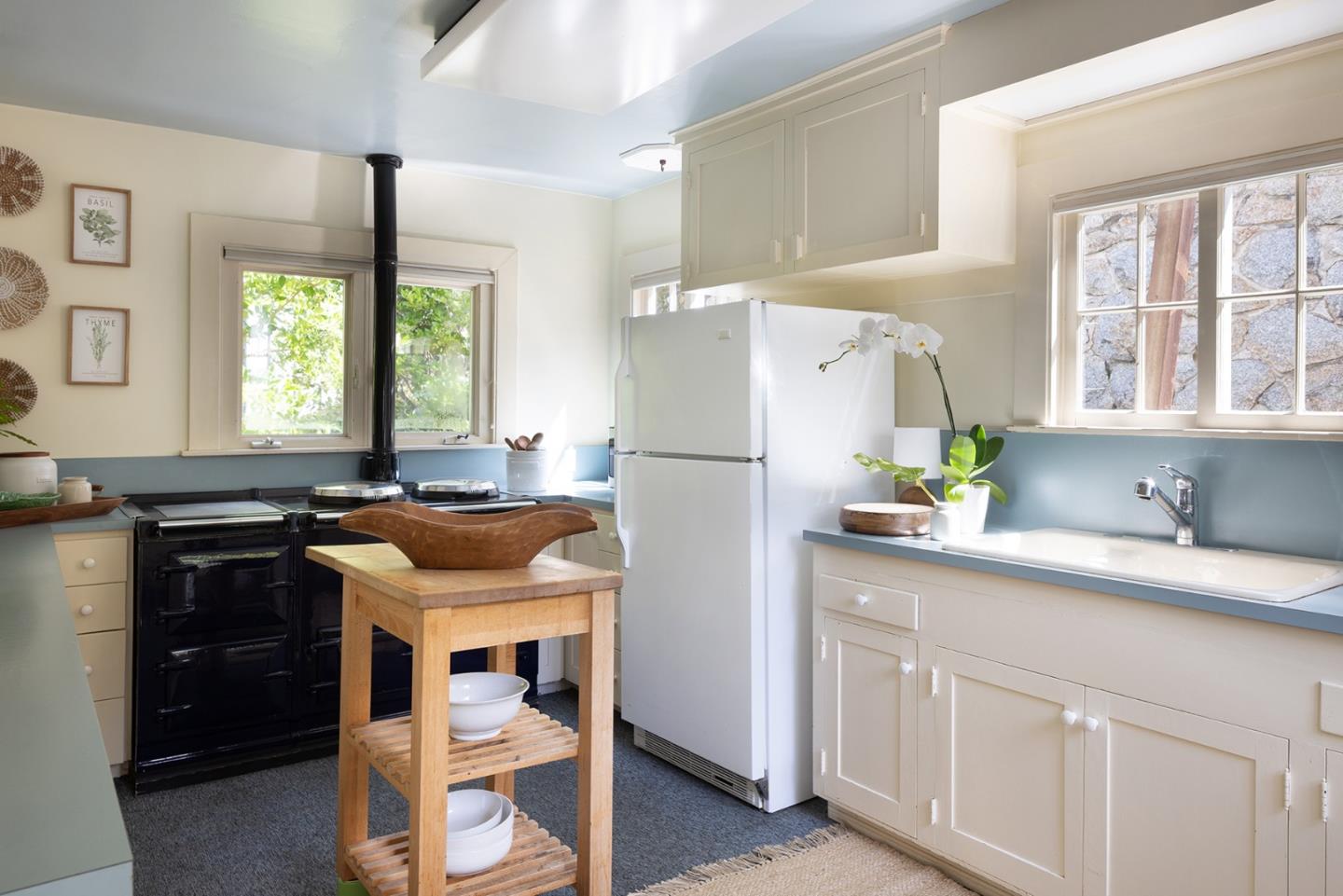 Detail Gallery Image 24 of 48 For 110 Pine Way, Carmel,  CA 93923 - 4 Beds | 4/1 Baths