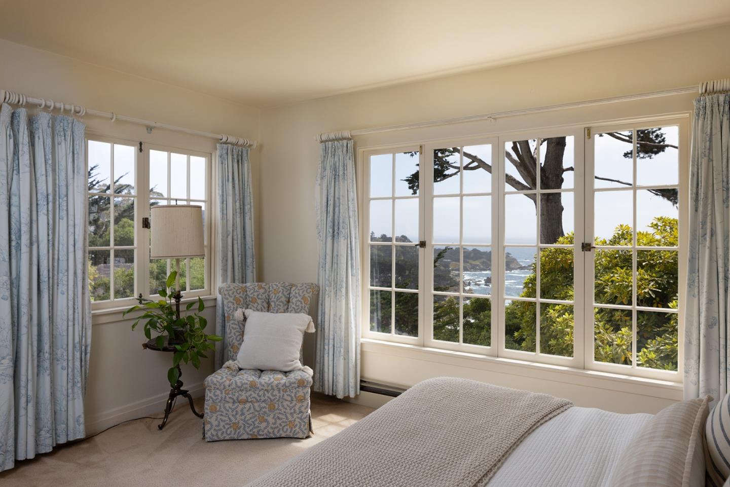 Detail Gallery Image 27 of 48 For 110 Pine Way, Carmel,  CA 93923 - 4 Beds | 4/1 Baths