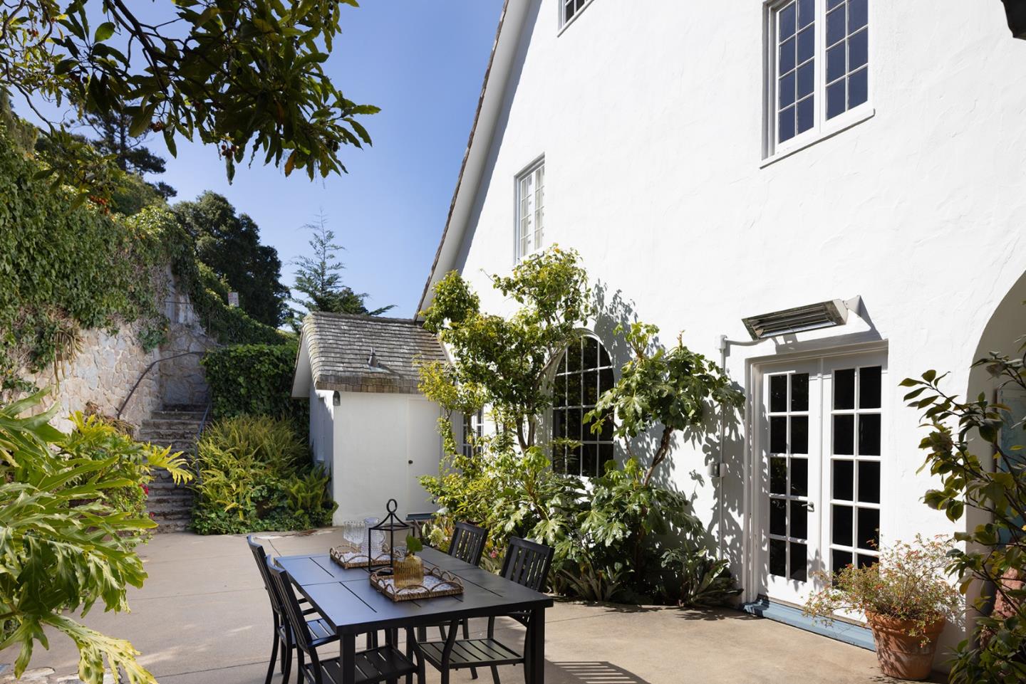 Detail Gallery Image 38 of 48 For 110 Pine Way, Carmel,  CA 93923 - 4 Beds | 4/1 Baths