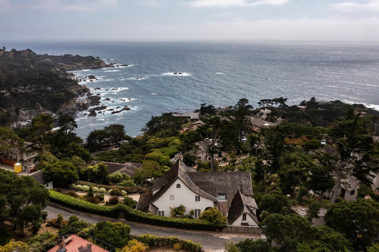 Detail Gallery Image 46 of 48 For 110 Pine Way, Carmel,  CA 93923 - 4 Beds | 4/1 Baths