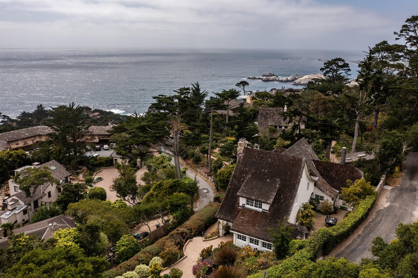 Detail Gallery Image 47 of 48 For 110 Pine Way, Carmel,  CA 93923 - 4 Beds | 4/1 Baths