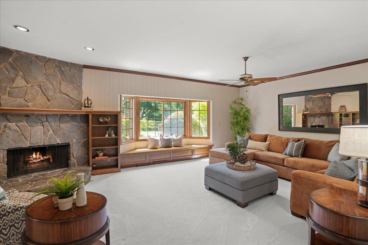 Detail Gallery Image 16 of 44 For 13217 Padero Ct, Saratoga,  CA 95070 - 5 Beds | 4/1 Baths