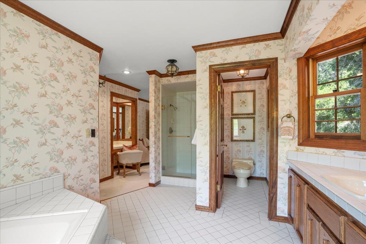 Detail Gallery Image 25 of 44 For 13217 Padero Ct, Saratoga,  CA 95070 - 5 Beds | 4/1 Baths