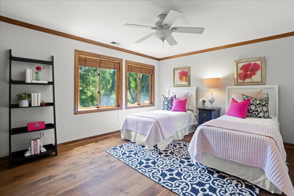 Detail Gallery Image 27 of 44 For 13217 Padero Ct, Saratoga,  CA 95070 - 5 Beds | 4/1 Baths