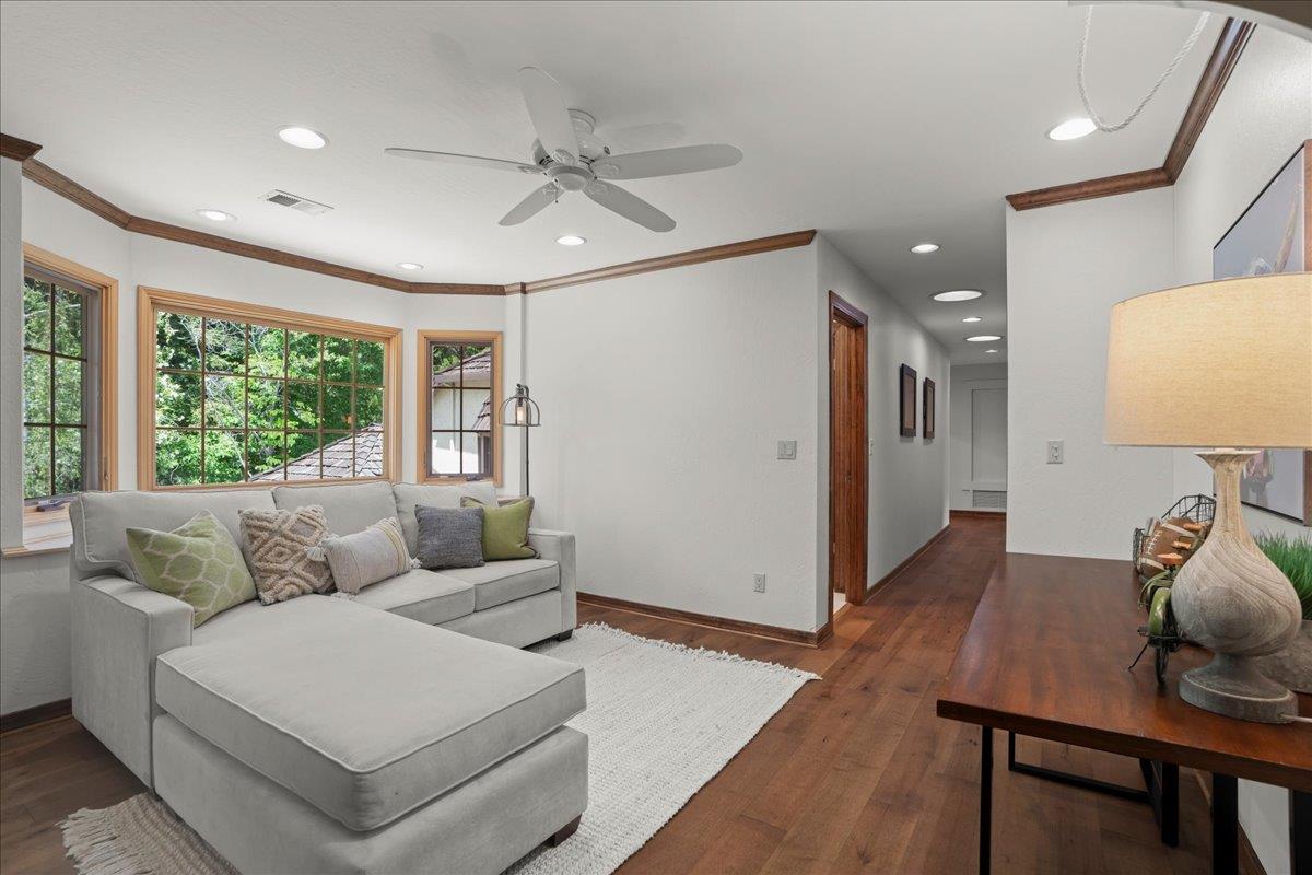 Detail Gallery Image 30 of 44 For 13217 Padero Ct, Saratoga,  CA 95070 - 5 Beds | 4/1 Baths