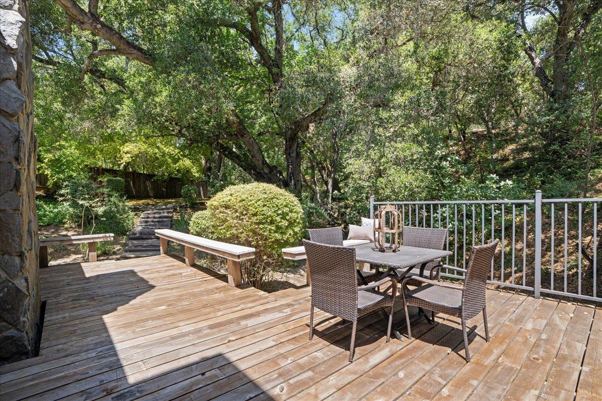 Detail Gallery Image 37 of 44 For 13217 Padero Ct, Saratoga,  CA 95070 - 5 Beds | 4/1 Baths