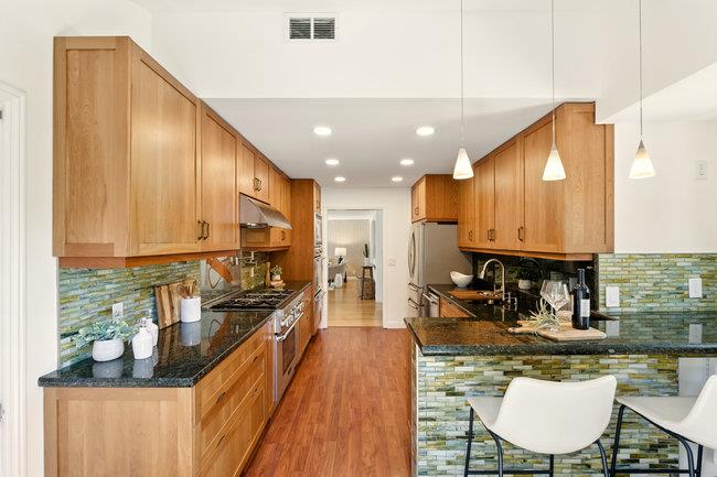 Detail Gallery Image 10 of 45 For 1943 Kentucky St, Redwood City,  CA 94061 - 4 Beds | 3 Baths