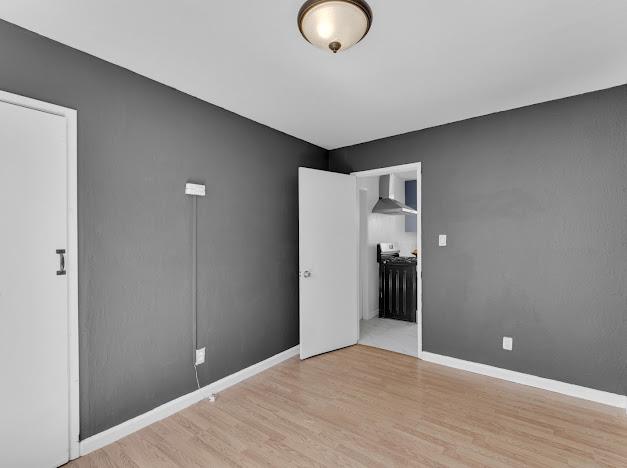 Detail Gallery Image 13 of 25 For 1453 Whitton Ave, San Jose,  CA 95116 - 4 Beds | 2 Baths