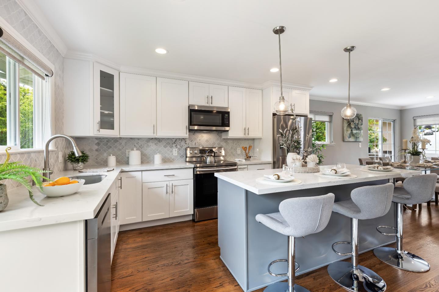 Detail Gallery Image 10 of 47 For 1540 Claremont Dr, San Bruno,  CA 94066 - 4 Beds | 3 Baths