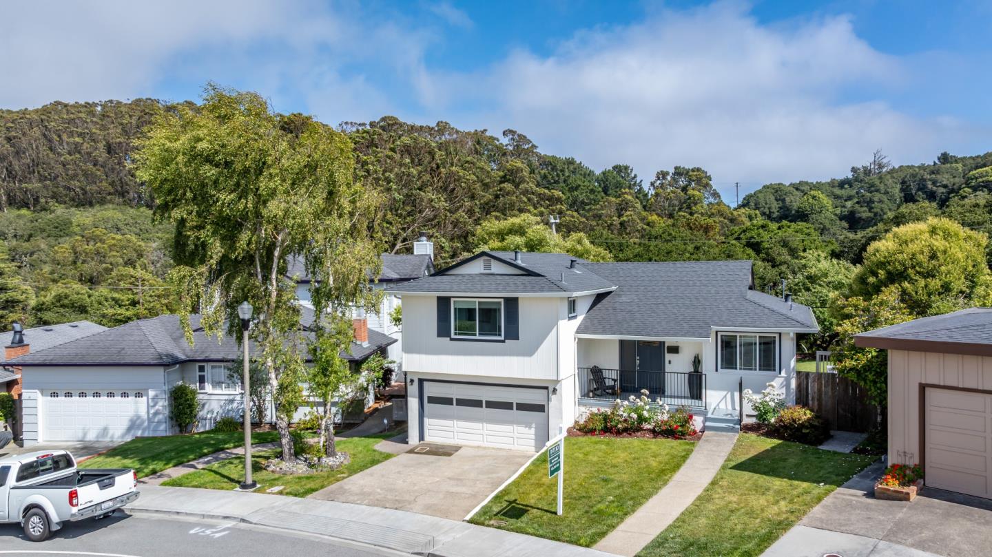 Detail Gallery Image 40 of 47 For 1540 Claremont Dr, San Bruno,  CA 94066 - 4 Beds | 3 Baths