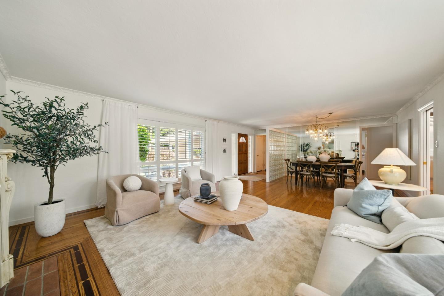 Detail Gallery Image 13 of 59 For 263 W Oakwood Blvd, Redwood City,  CA 94061 - 3 Beds | 2 Baths