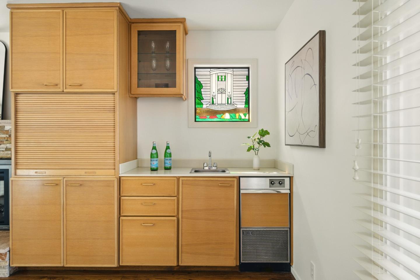 Detail Gallery Image 26 of 59 For 263 W Oakwood Blvd, Redwood City,  CA 94061 - 3 Beds | 2 Baths