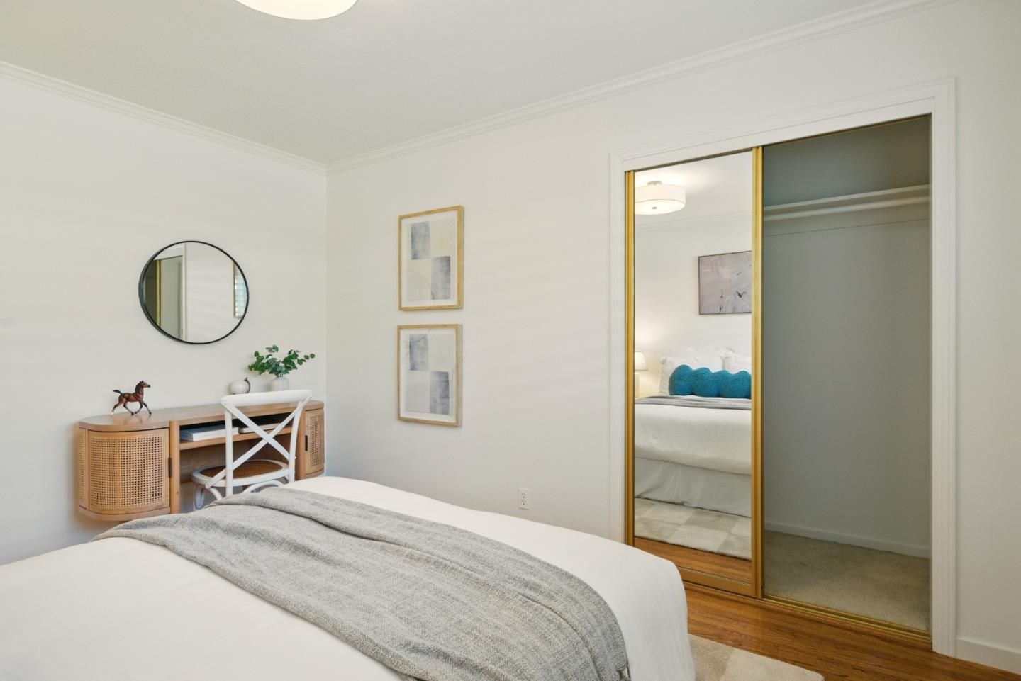 Detail Gallery Image 34 of 59 For 263 W Oakwood Blvd, Redwood City,  CA 94061 - 3 Beds | 2 Baths