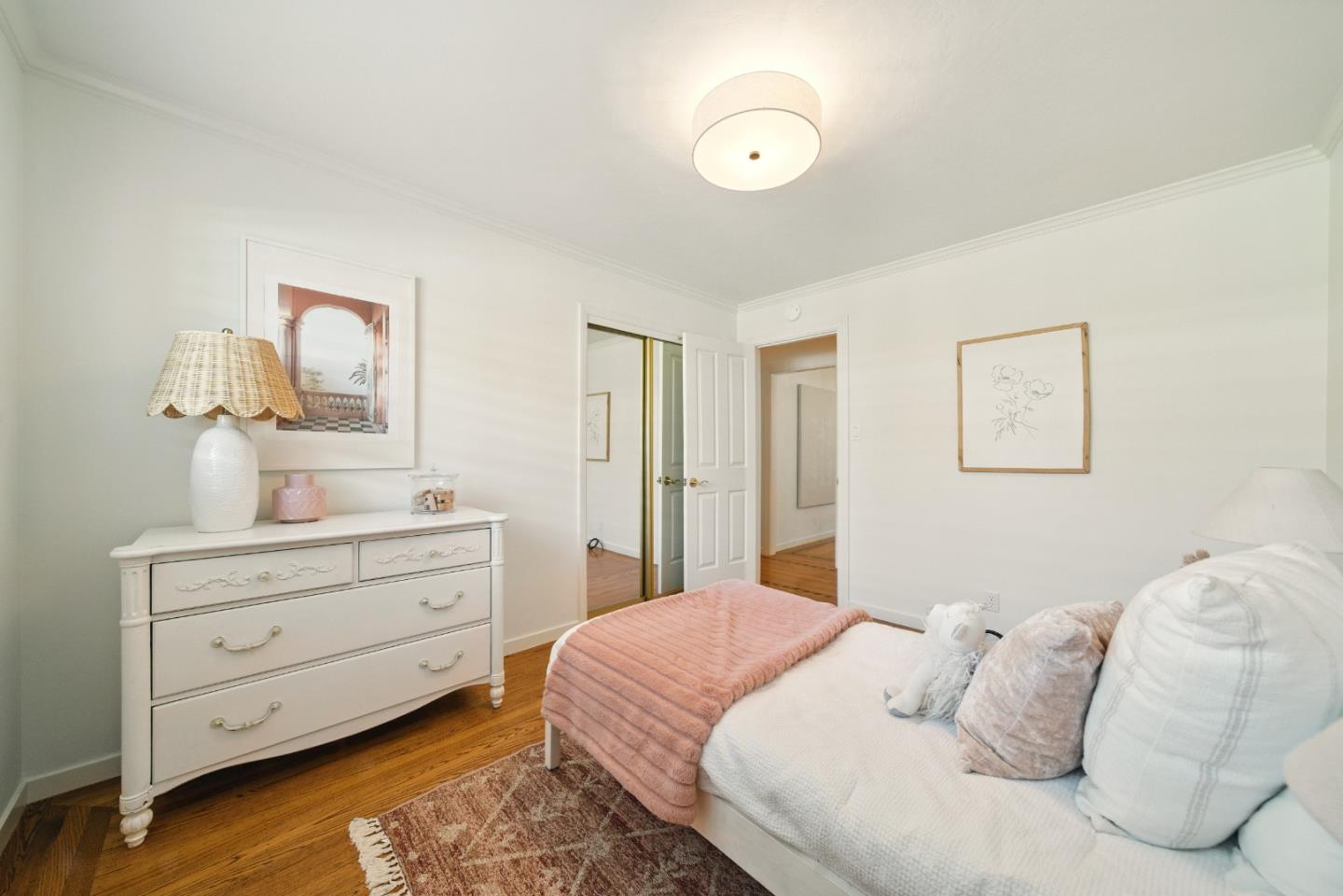 Detail Gallery Image 36 of 59 For 263 W Oakwood Blvd, Redwood City,  CA 94061 - 3 Beds | 2 Baths