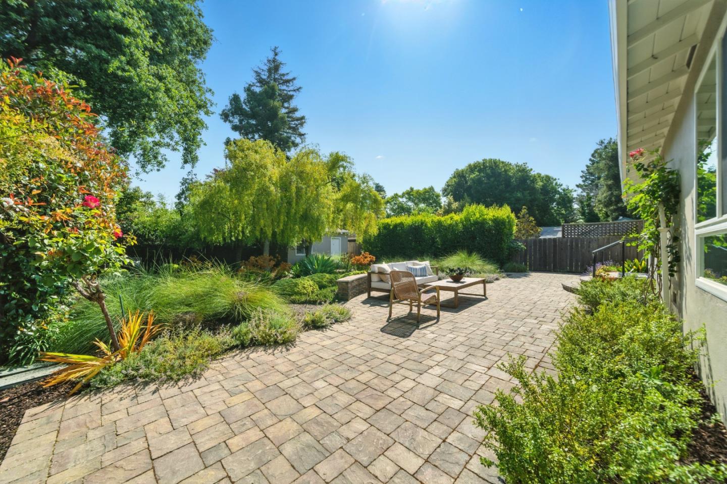 Detail Gallery Image 42 of 59 For 263 W Oakwood Blvd, Redwood City,  CA 94061 - 3 Beds | 2 Baths