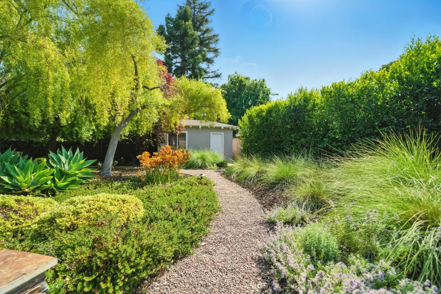 Detail Gallery Image 46 of 59 For 263 W Oakwood Blvd, Redwood City,  CA 94061 - 3 Beds | 2 Baths