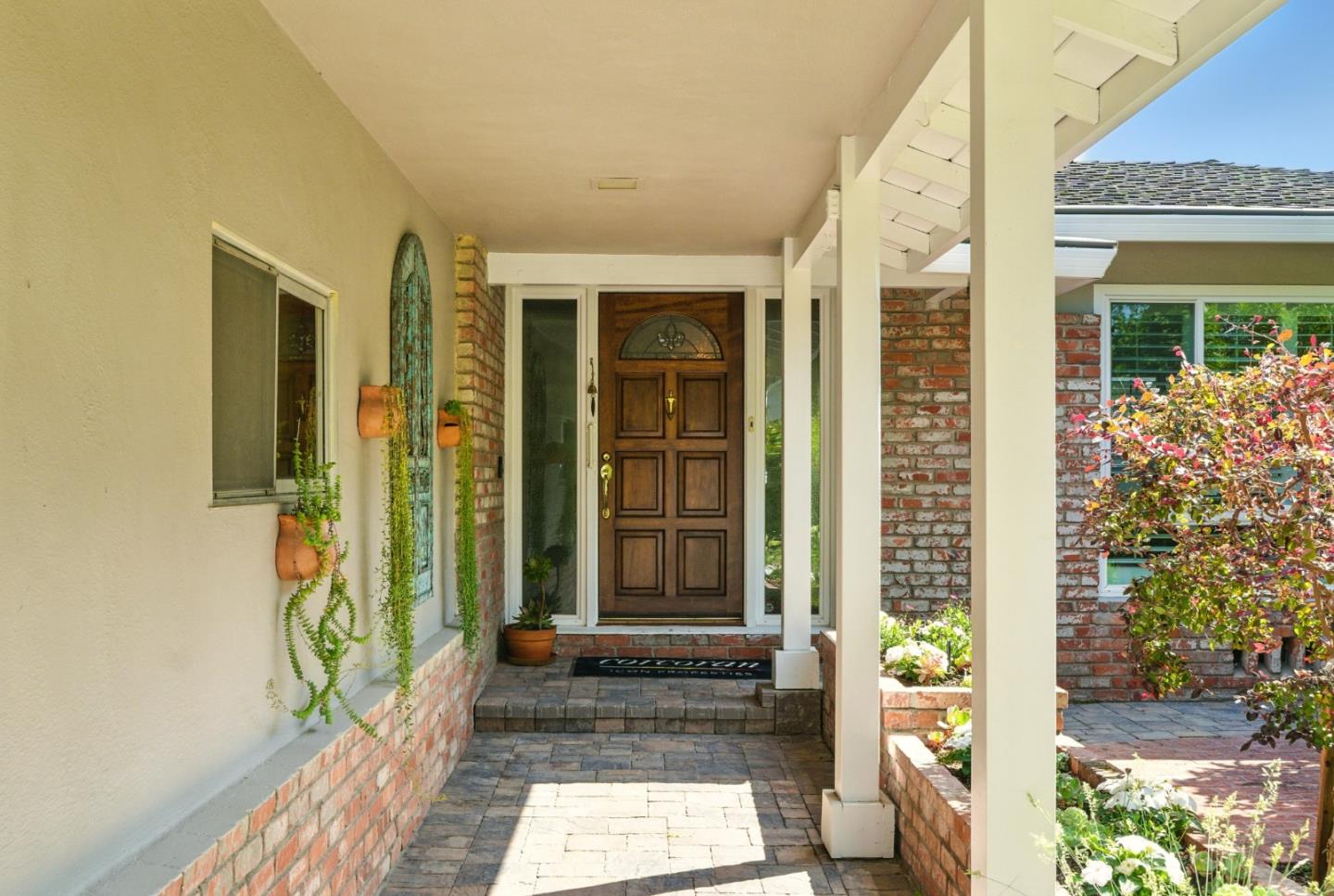 Detail Gallery Image 8 of 59 For 263 W Oakwood Blvd, Redwood City,  CA 94061 - 3 Beds | 2 Baths