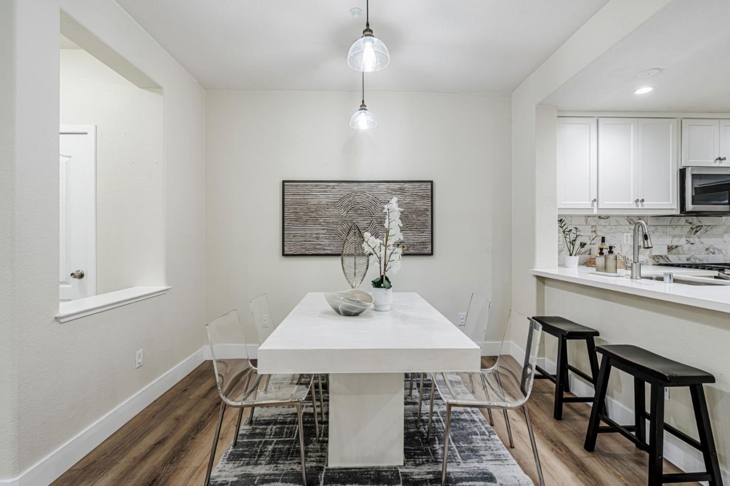 Detail Gallery Image 11 of 34 For 6124 Old Quarry Loop, Oakland,  CA 94605 - 4 Beds | 3 Baths