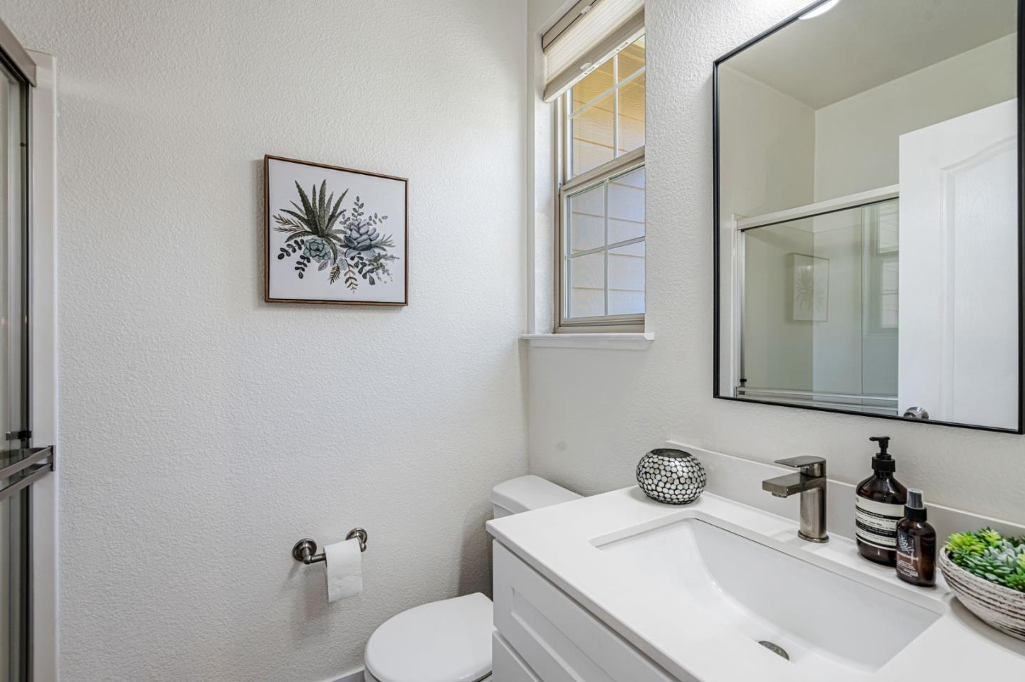 Detail Gallery Image 30 of 34 For 6124 Old Quarry Loop, Oakland,  CA 94605 - 4 Beds | 3 Baths