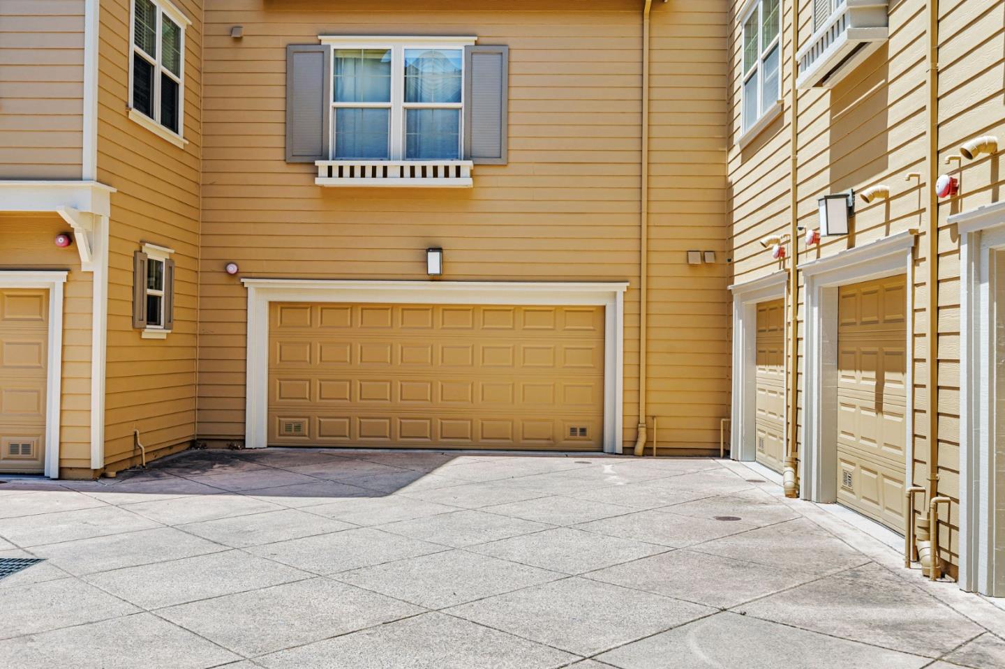 Detail Gallery Image 33 of 34 For 6124 Old Quarry Loop, Oakland,  CA 94605 - 4 Beds | 3 Baths