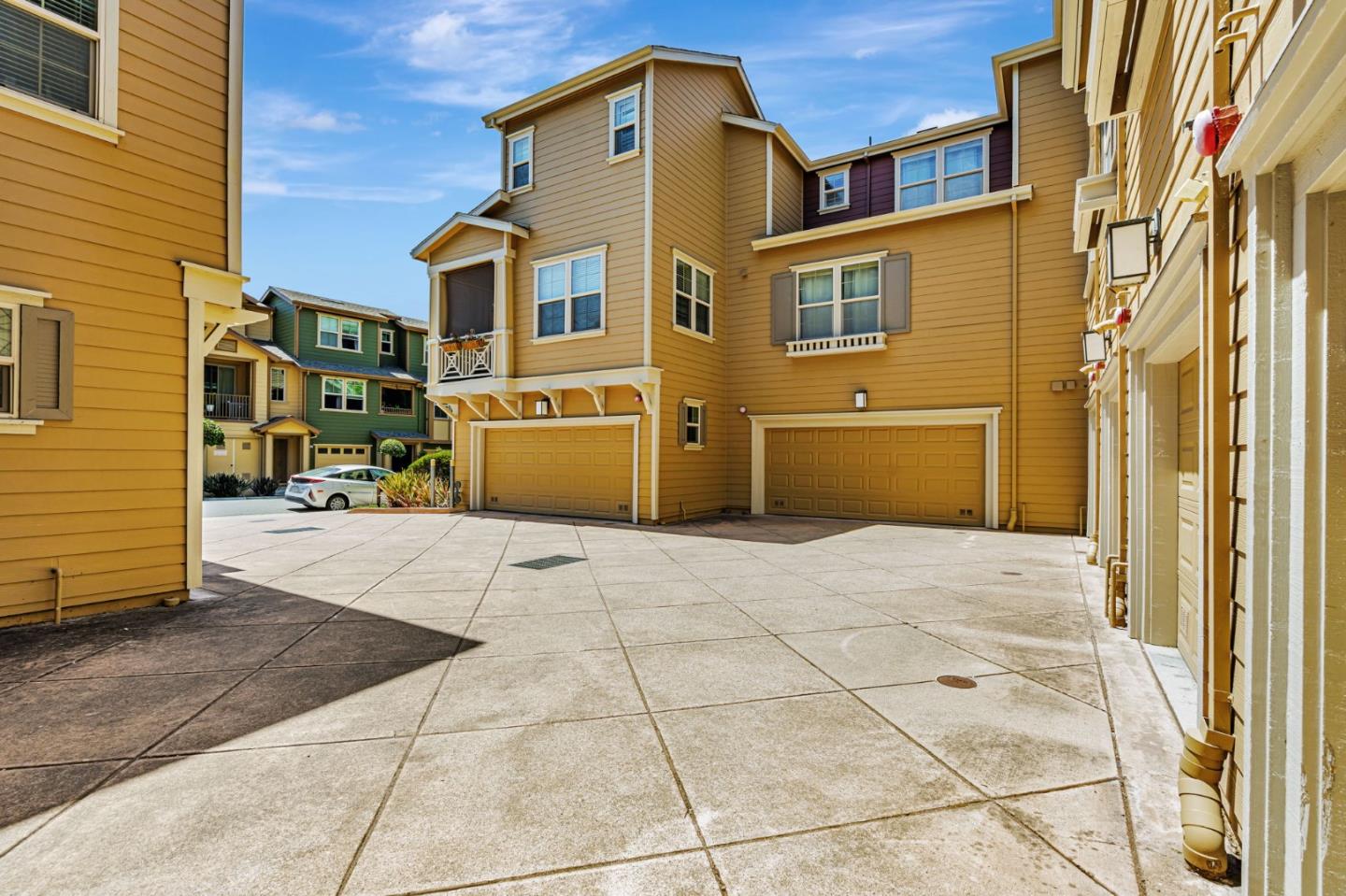 Detail Gallery Image 34 of 34 For 6124 Old Quarry Loop, Oakland,  CA 94605 - 4 Beds | 3 Baths