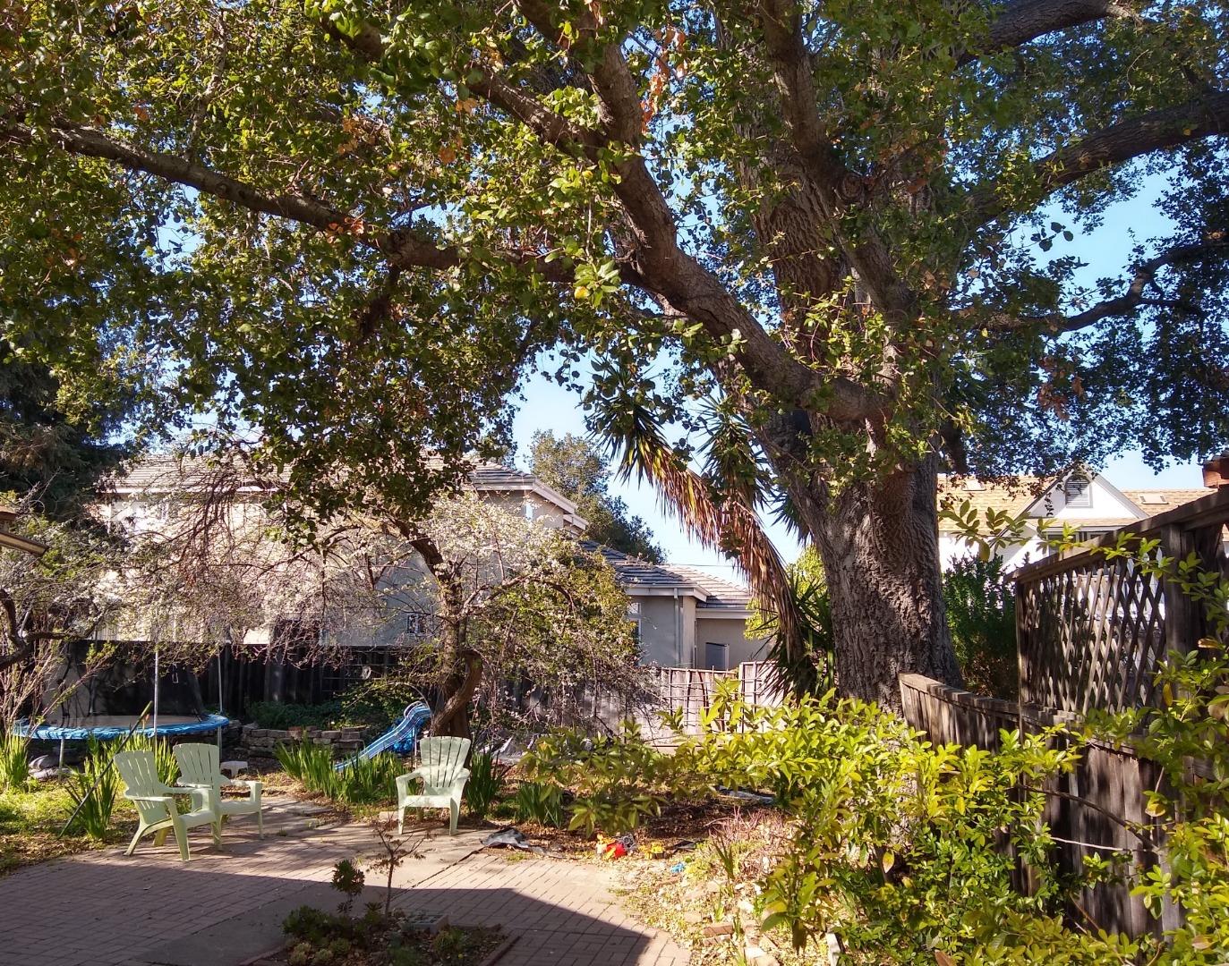 Detail Gallery Image 6 of 6 For 21851 Almaden Ave, Cupertino,  CA 95014 - 2 Beds | 1 Baths