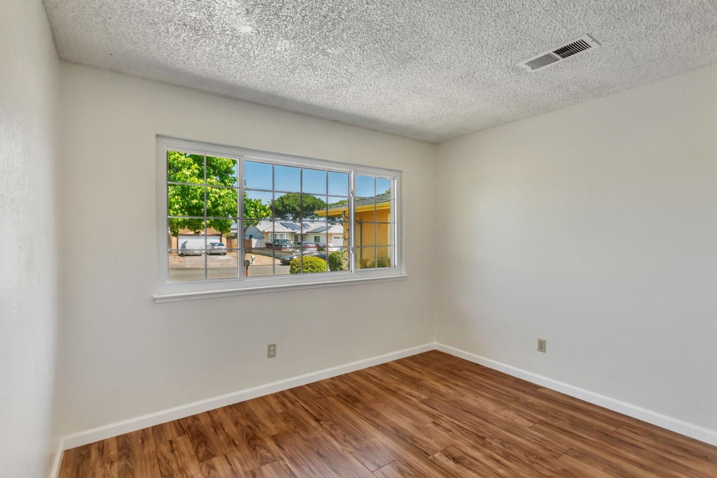 Detail Gallery Image 13 of 28 For 149 Drytown Ct, Vallejo,  CA 94589 - 3 Beds | 2 Baths