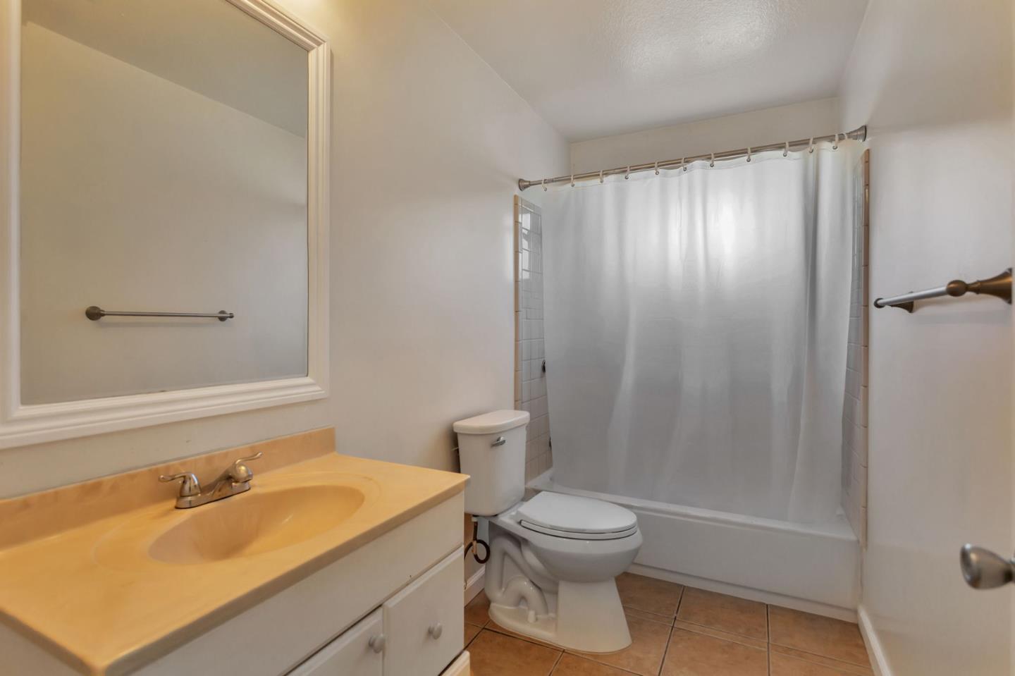 Detail Gallery Image 15 of 28 For 149 Drytown Ct, Vallejo,  CA 94589 - 3 Beds | 2 Baths