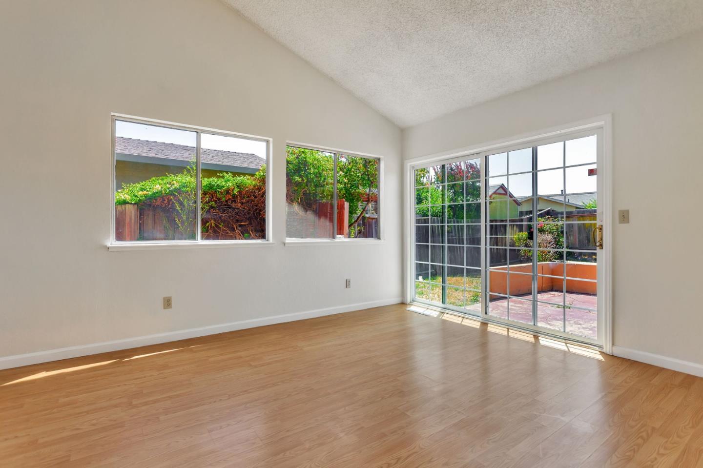 Detail Gallery Image 23 of 28 For 149 Drytown Ct, Vallejo,  CA 94589 - 3 Beds | 2 Baths