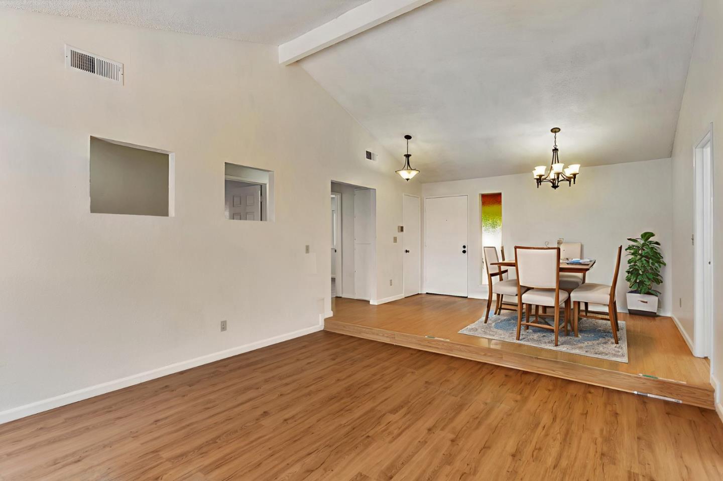 Detail Gallery Image 9 of 28 For 149 Drytown Ct, Vallejo,  CA 94589 - 3 Beds | 2 Baths