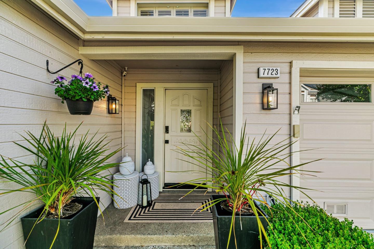 Detail Gallery Image 2 of 65 For 7723 Kilmarnok Dr, San Jose,  CA 95135 - 2 Beds | 2 Baths