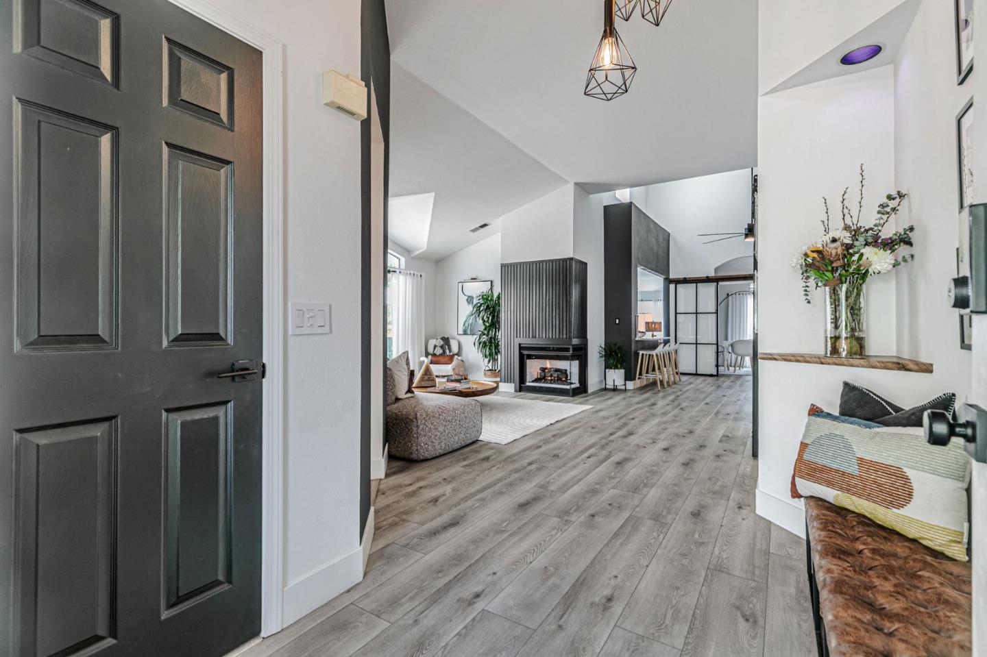 Detail Gallery Image 3 of 65 For 7723 Kilmarnok Dr, San Jose,  CA 95135 - 2 Beds | 2 Baths
