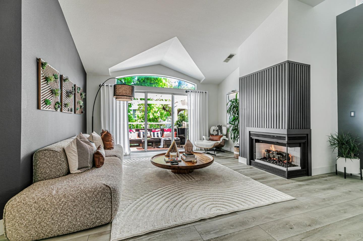 Detail Gallery Image 5 of 65 For 7723 Kilmarnok Dr, San Jose,  CA 95135 - 2 Beds | 2 Baths