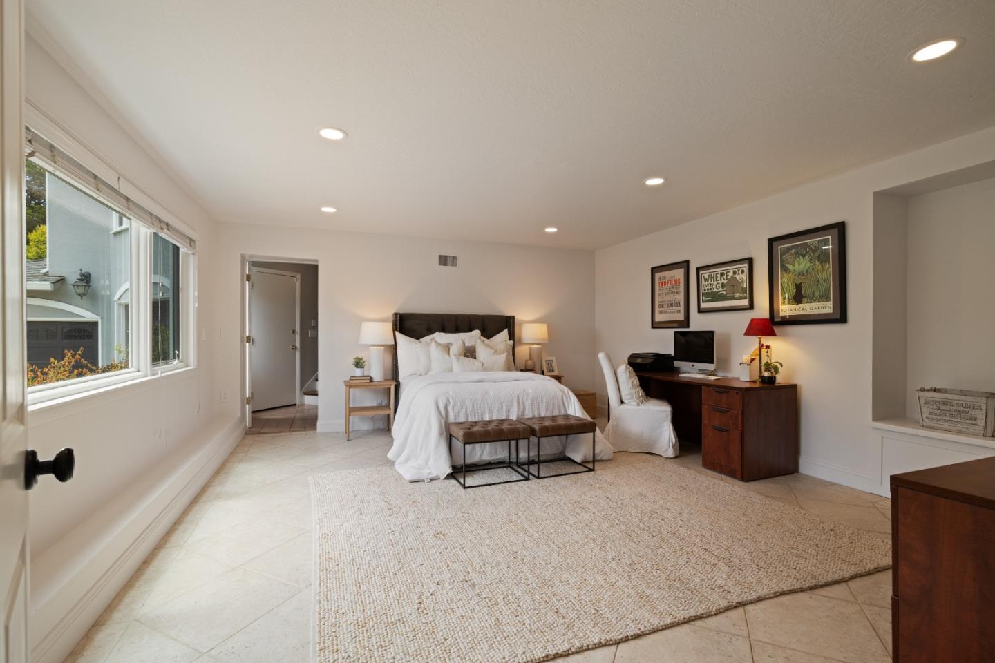 Detail Gallery Image 38 of 54 For 154 Los Robles Dr, Burlingame,  CA 94010 - 5 Beds | 3/2 Baths