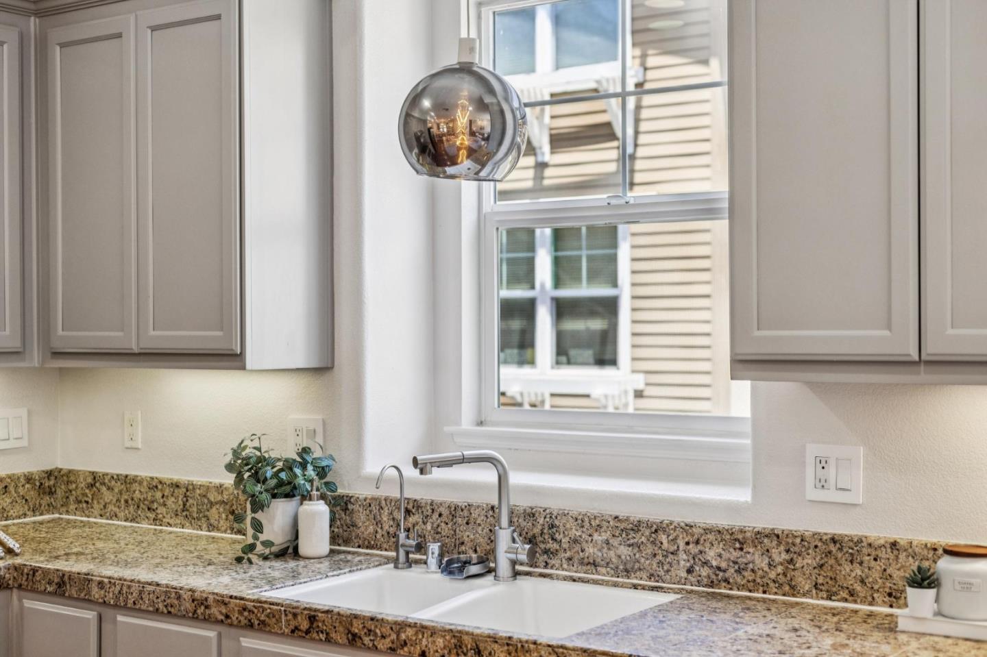 Detail Gallery Image 29 of 79 For 37090 Dusterberry Way #9,  Fremont,  CA 94536 - 3 Beds | 2/1 Baths
