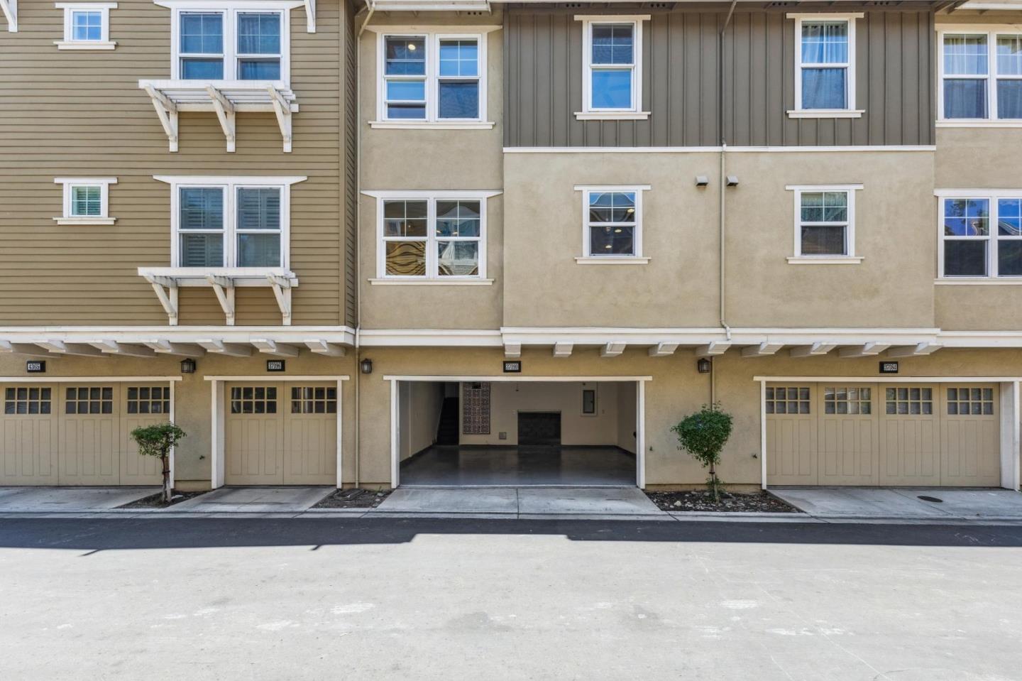Detail Gallery Image 64 of 79 For 37090 Dusterberry Way #9,  Fremont,  CA 94536 - 3 Beds | 2/1 Baths