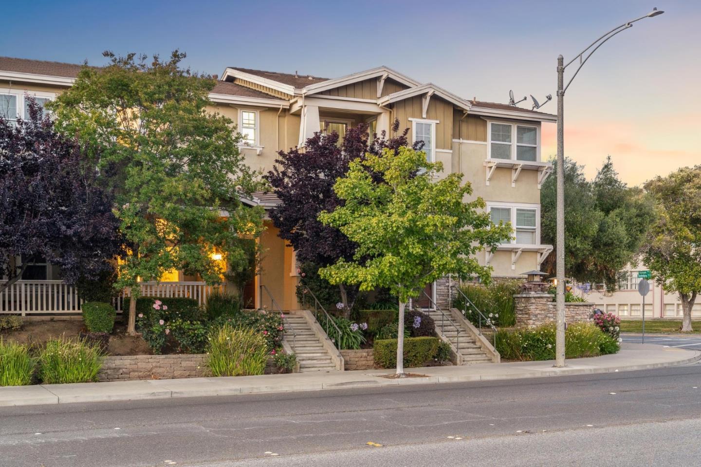 Detail Gallery Image 66 of 79 For 37090 Dusterberry Way #9,  Fremont,  CA 94536 - 3 Beds | 2/1 Baths