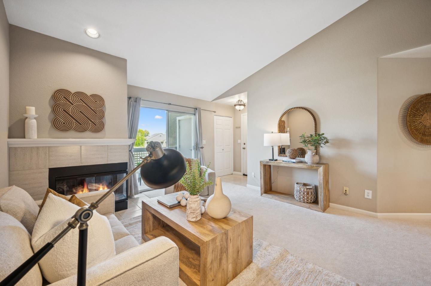 Detail Gallery Image 12 of 34 For 5956 Lake Almanor Dr, San Jose,  CA 95123 - 2 Beds | 2 Baths