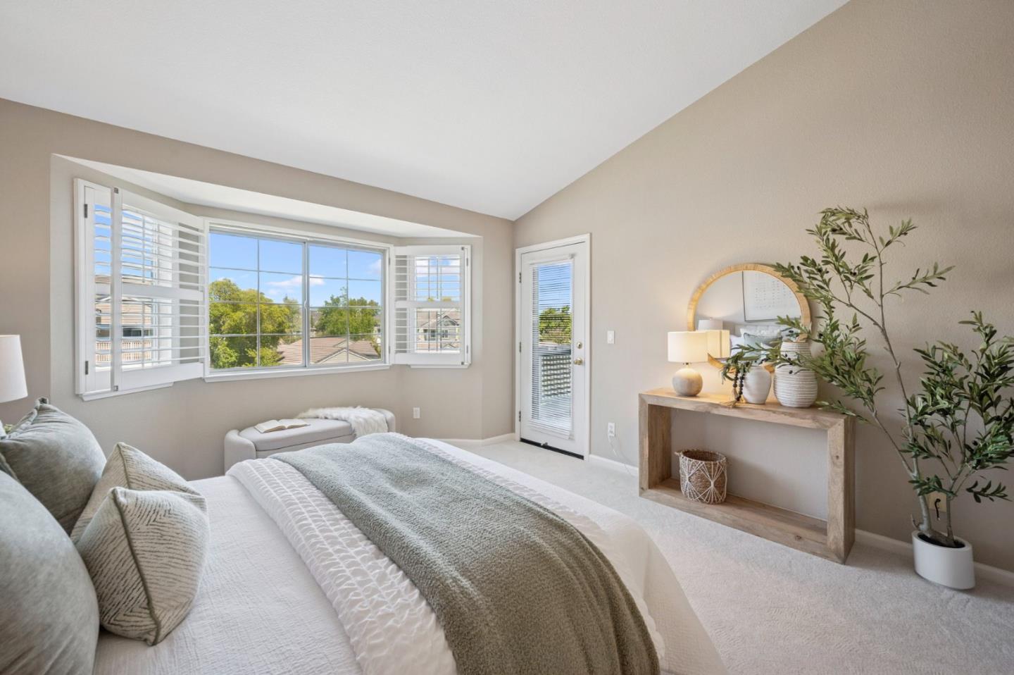 Detail Gallery Image 22 of 34 For 5956 Lake Almanor Dr, San Jose,  CA 95123 - 2 Beds | 2 Baths