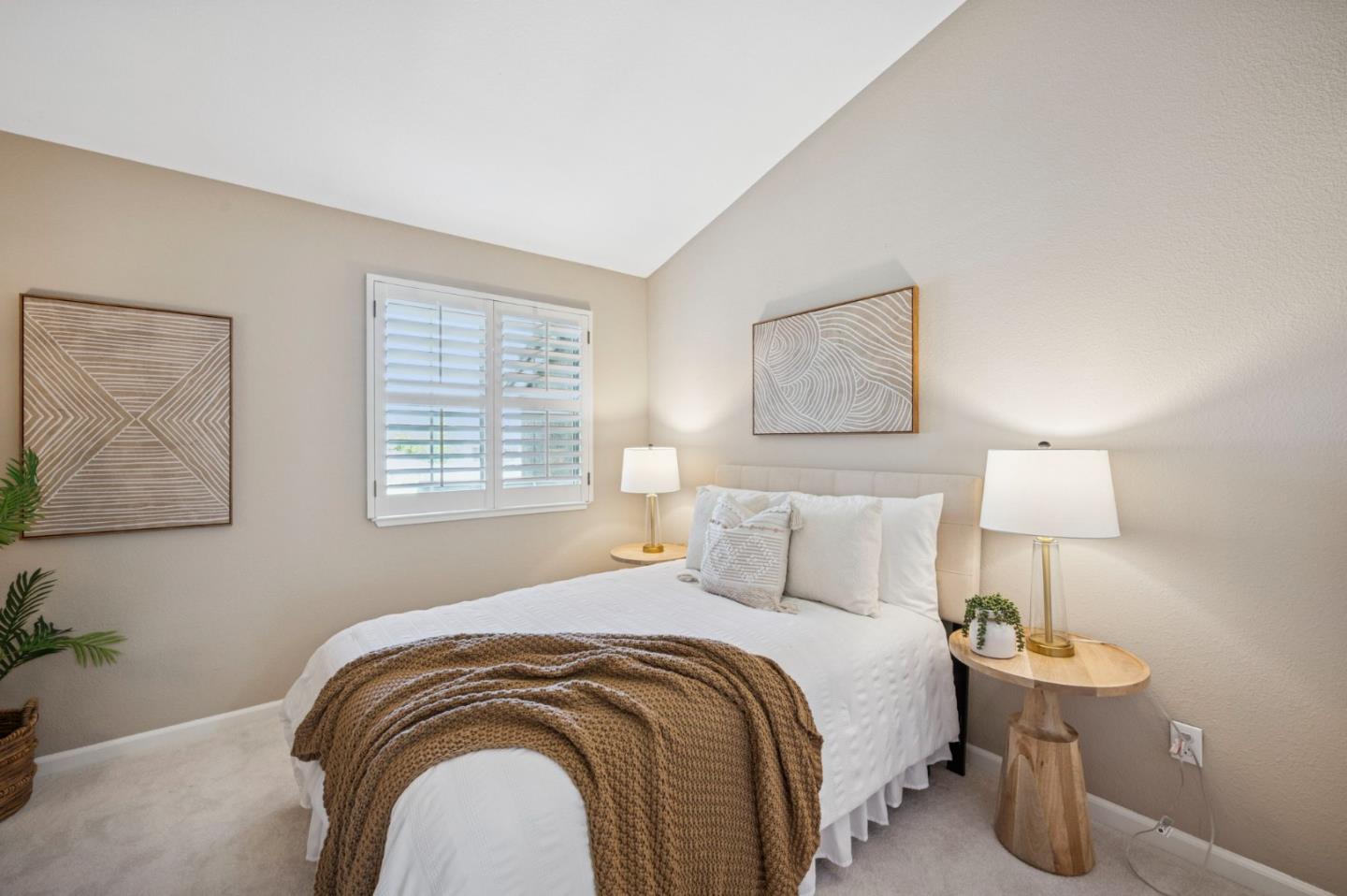 Detail Gallery Image 26 of 34 For 5956 Lake Almanor Dr, San Jose,  CA 95123 - 2 Beds | 2 Baths