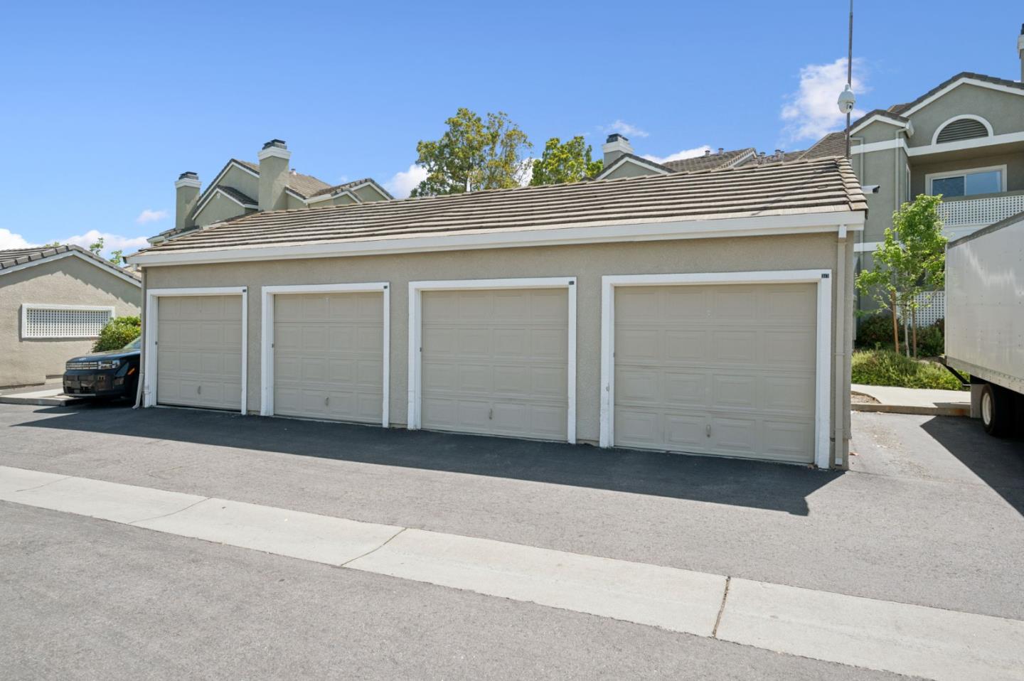 Detail Gallery Image 31 of 34 For 5956 Lake Almanor Dr, San Jose,  CA 95123 - 2 Beds | 2 Baths