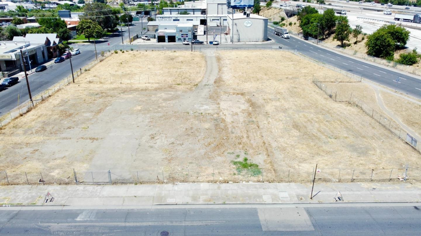 325 Center Street, Stockton, CA, 95203