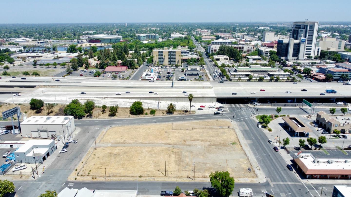 325 Center Street, Stockton, CA, 95203