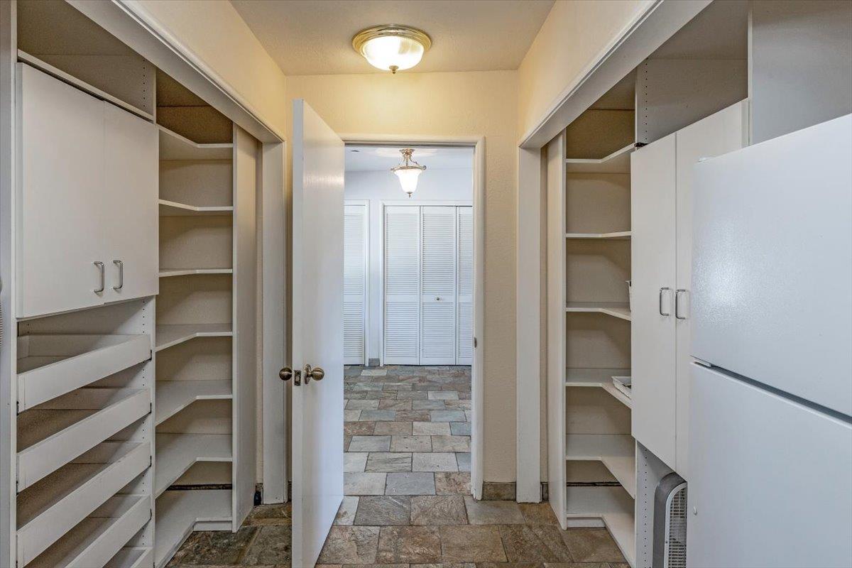Detail Gallery Image 12 of 57 For 22187 Old Santa Cruz Hwy, Los Gatos,  CA 95033 - 4 Beds | 3 Baths