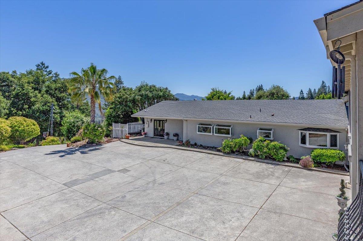 Detail Gallery Image 39 of 57 For 22187 Old Santa Cruz Hwy, Los Gatos,  CA 95033 - 4 Beds | 3 Baths