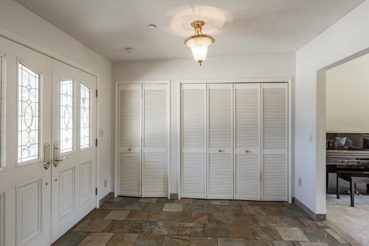 Detail Gallery Image 6 of 57 For 22187 Old Santa Cruz Hwy, Los Gatos,  CA 95033 - 4 Beds | 3 Baths